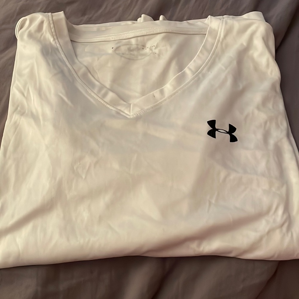 long sleeve under armor silk shirt size XL